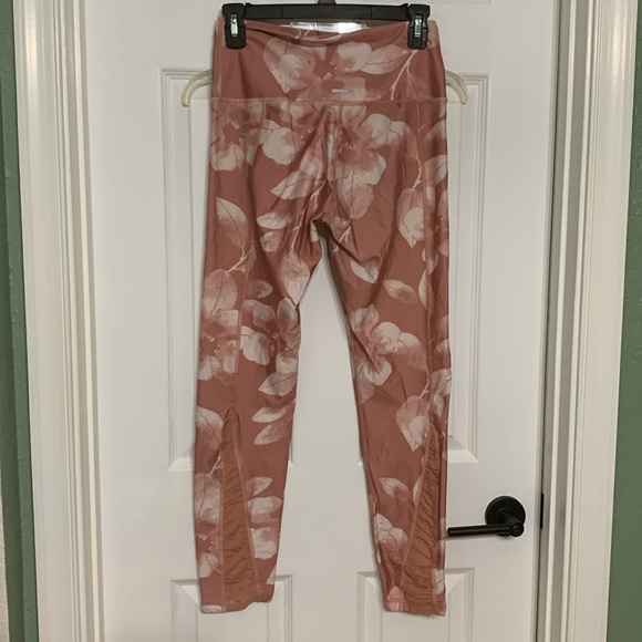 pink patterned leggings - Picture 2 of 7